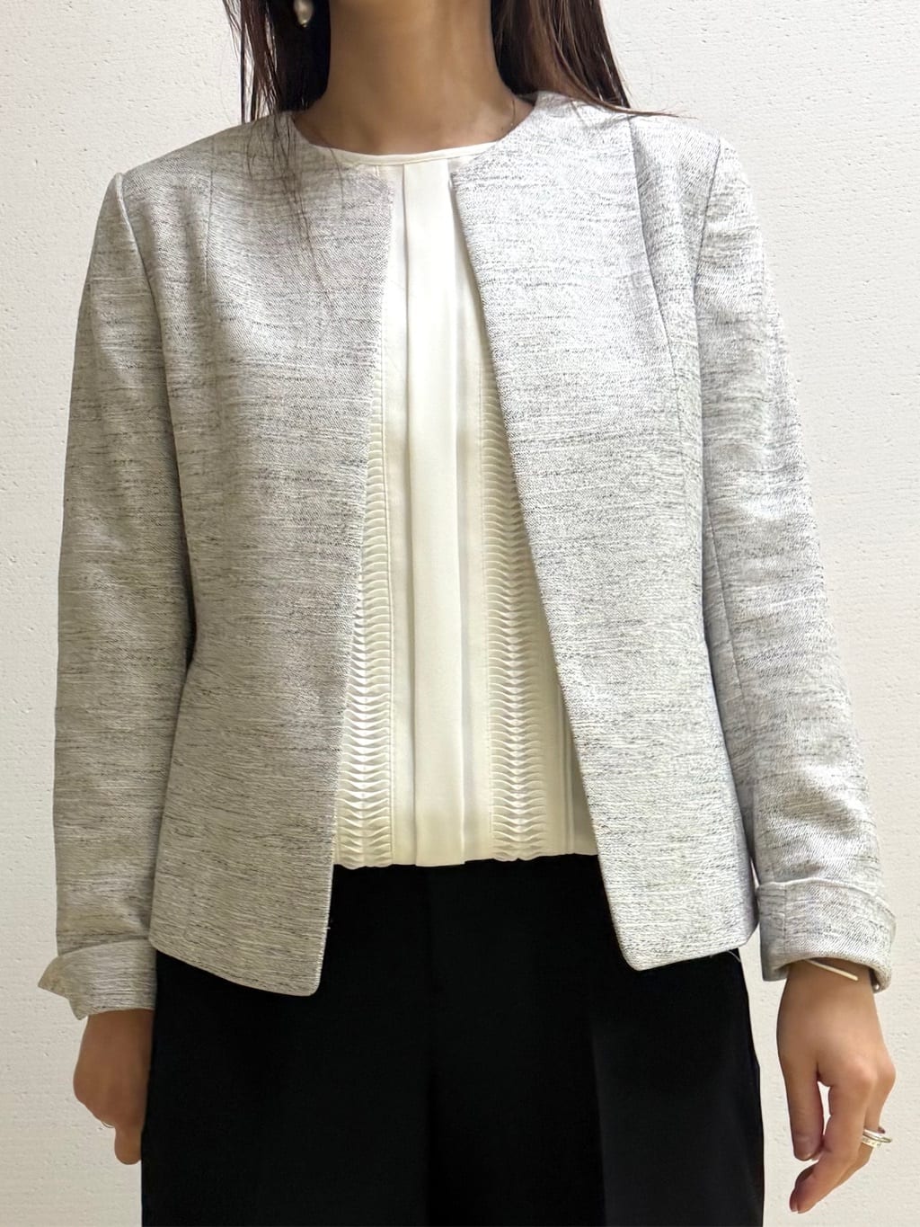 mamiさんの「INDIVI｜【洗える／UVケア／スーツ】ストレッチワイドパンツ」を使ったコーディネート
