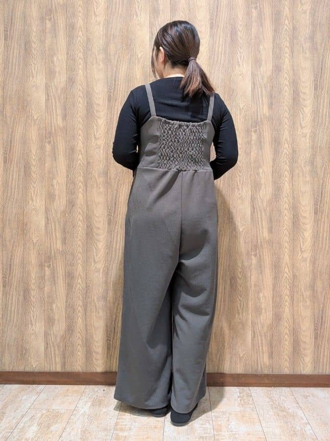 ｍｉｓａｋｉさんの「SHOO･LA･RUE｜◆【S-LL】重ね着コーデで差をつける お袖チュールリブトップス」を使ったコーディネート