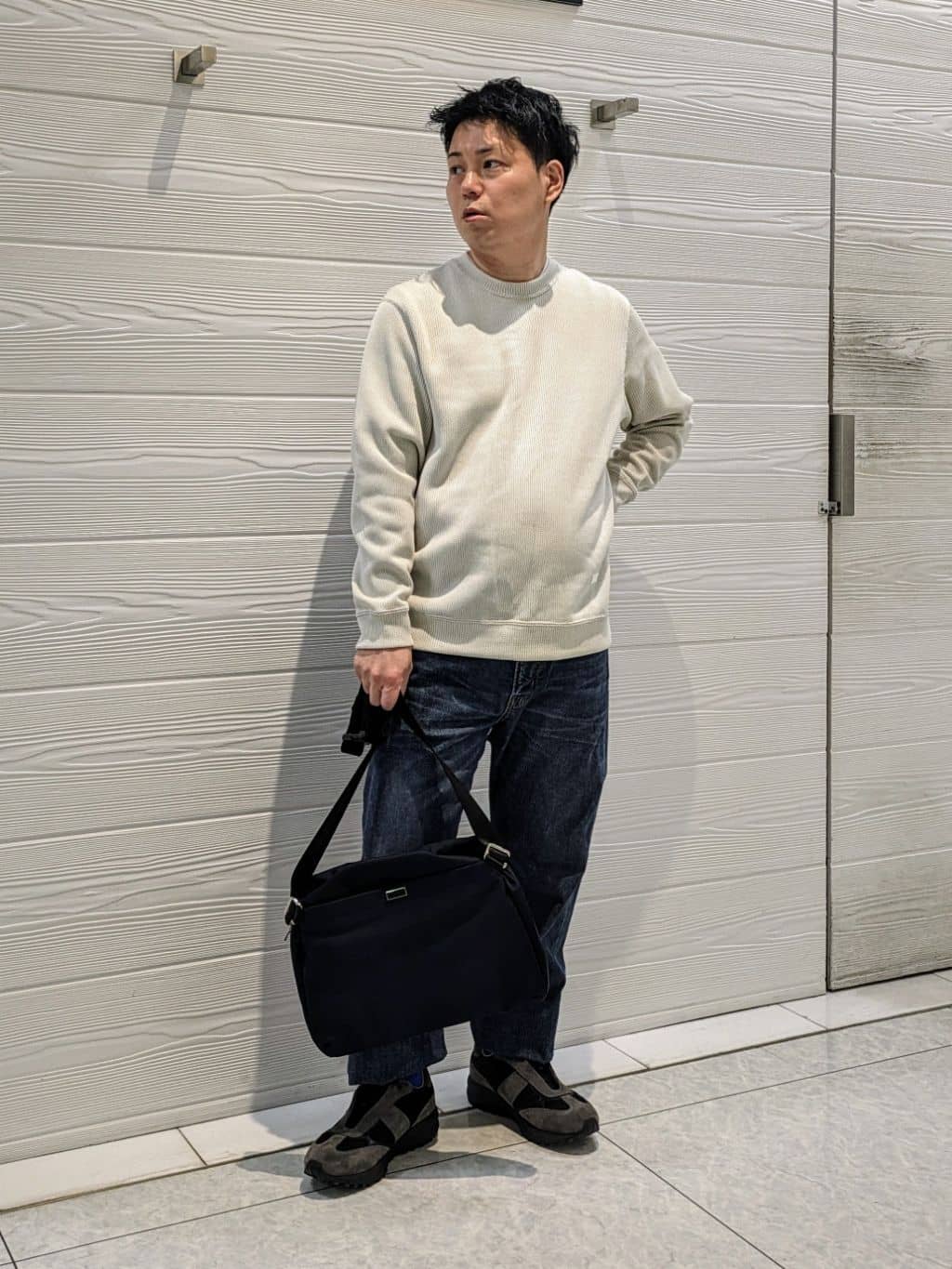 かずさんの「TAKEO KIKUCHI｜【モンスターストレッチ】日本製 ウォッシュド デニムパンツ」を使ったコーディネート
