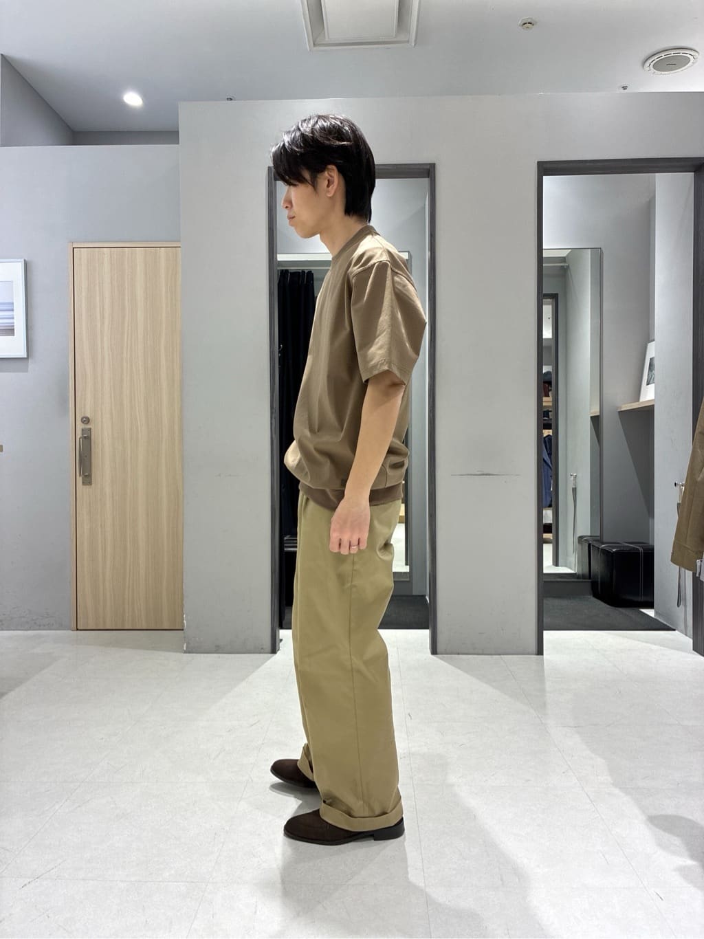 わいずみさんの「TAKEO KIKUCHI｜【抗菌防臭／5サイズ展開】ハイゲージポンチ Tシャツ」を使ったコーディネート