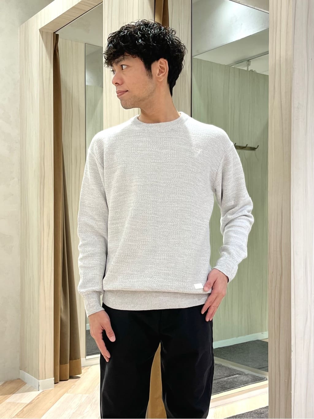 URAさんの「TAKEO KIKUCHI｜【Made in JAPAN】播州織 ストレッチ パンツ」を使ったコーディネート