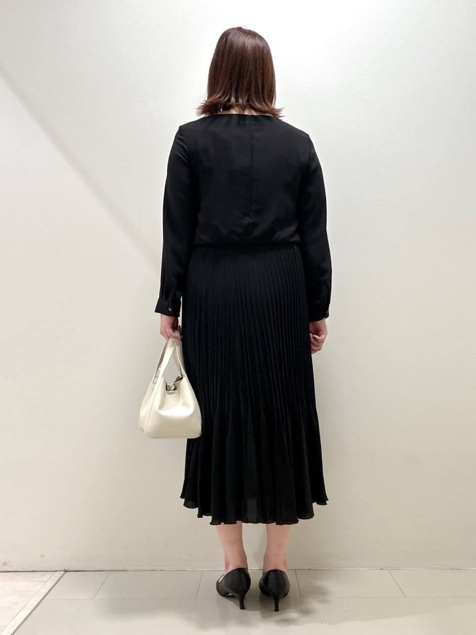 YUIさんの「UNTITLED｜【セレモニー】パール調フリークリップネックレス」を使ったコーディネート