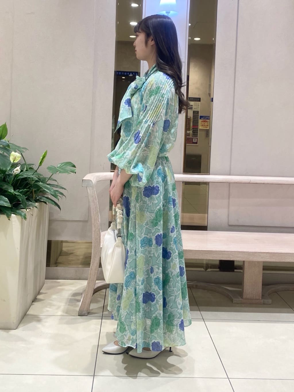 miさんの「UNTITLED｜【日本製・本革】Comfit Dresser Pumps（コンフィットドレッサーパンプス）」を使ったコーディネート