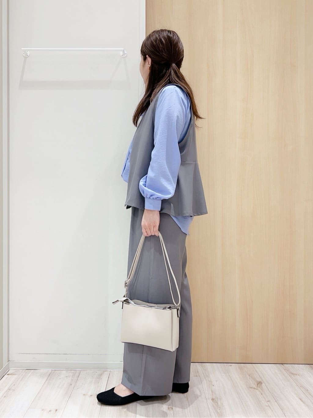maaaさんの「SHOO･LA･RUE｜◆【高レビュー】洗えてサラサラ ニットパンプス」を使ったコーディネート