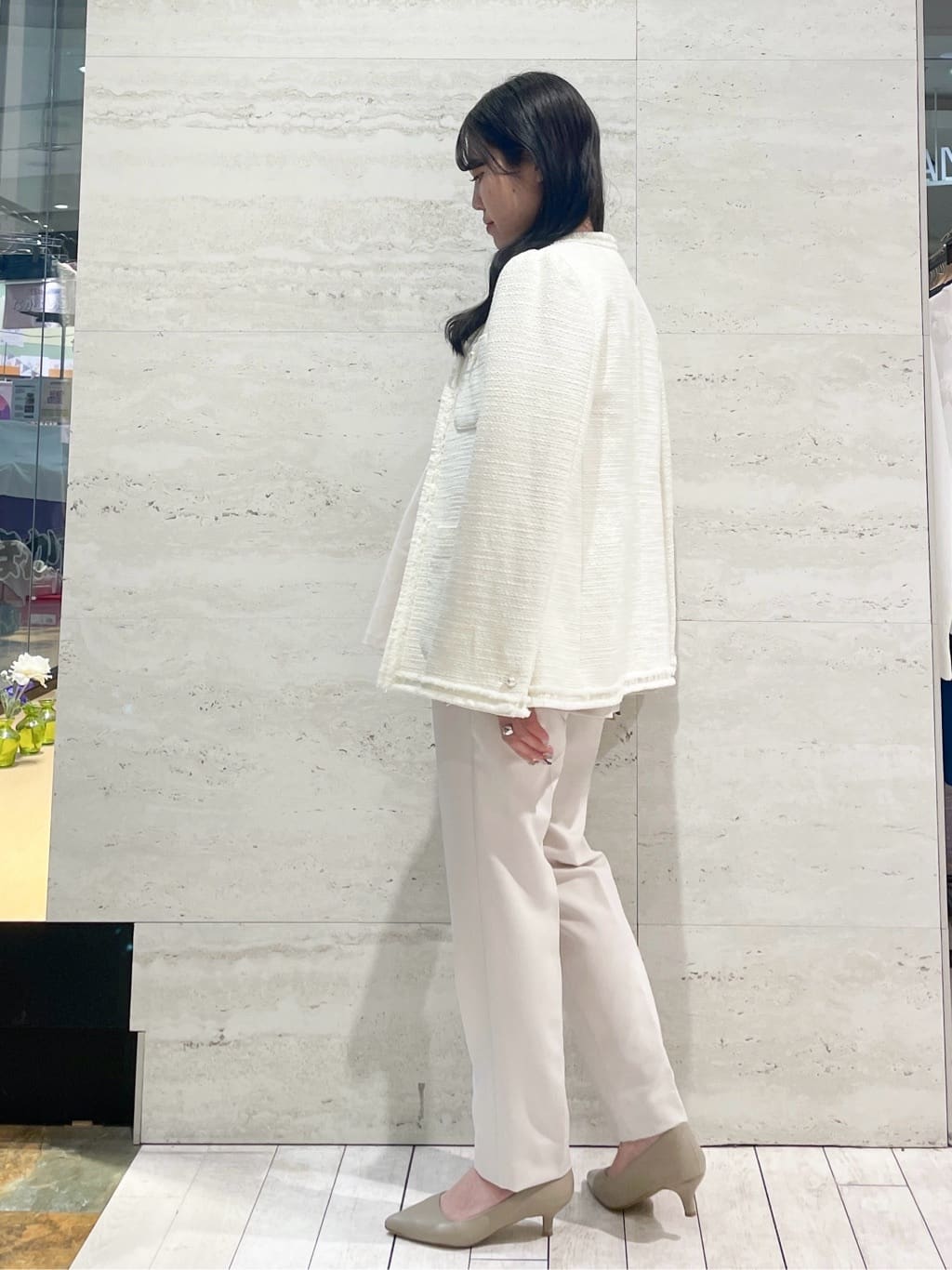 かほさんの「OPAQUE.CLIP｜《通勤・セレモニー／セットアップ対応》テーパードパンツ／ダブルクロス【洗濯機洗い可】」を使ったコーディネート