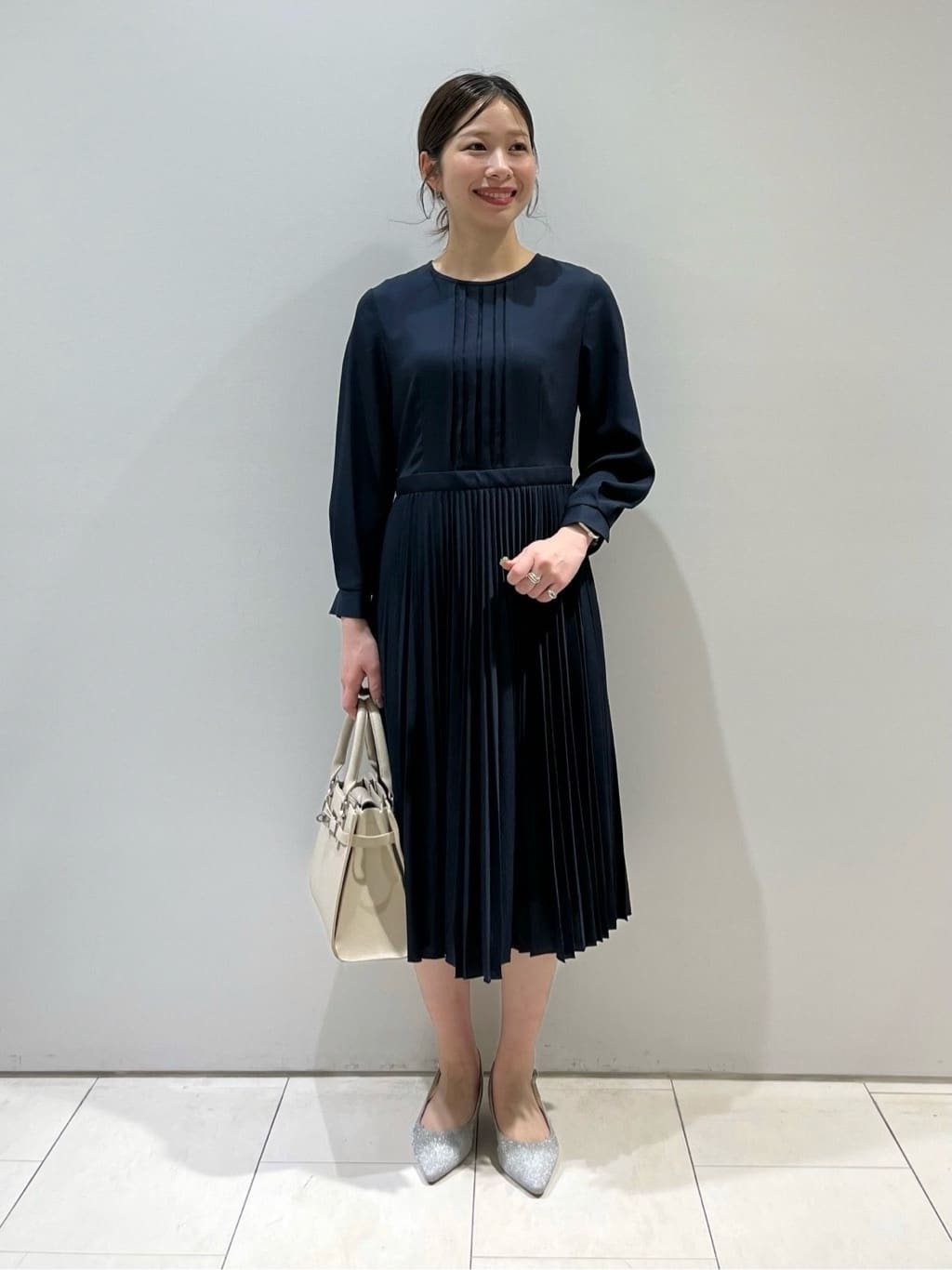 KAOさんの「INDIVI｜フラワーコサージュ」を使ったコーディネート