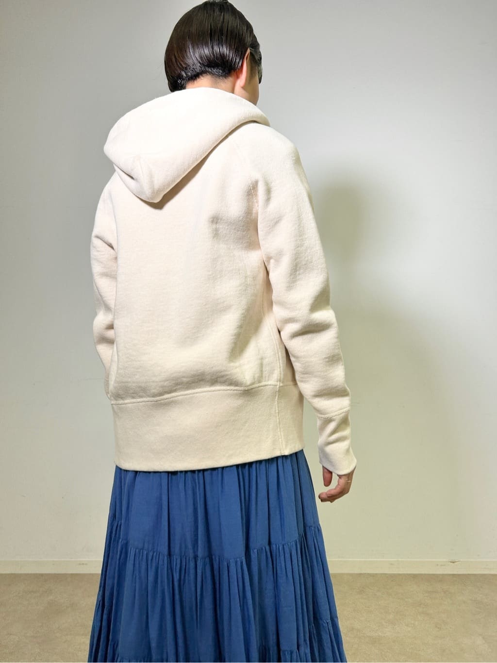 OCHIAIさんの「DRESSTERIOR｜デキシー吊裏毛ジップアップパーカ」を使ったコーディネート
