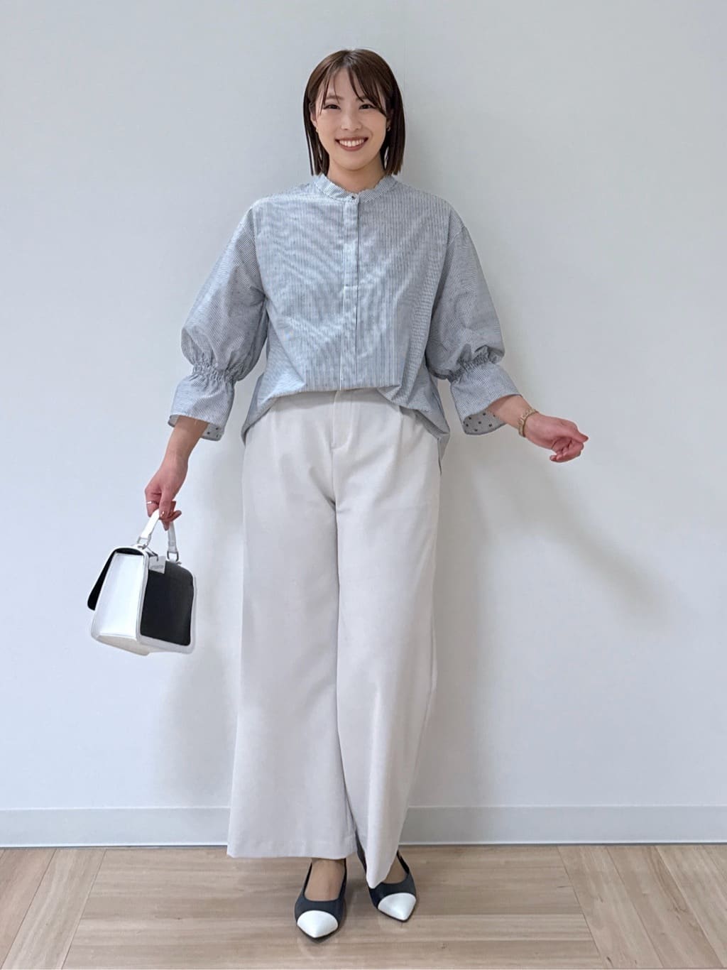 amiさんの「Reflect｜◆【洗える】キャンディースリーブブラウス」を使ったコーディネート