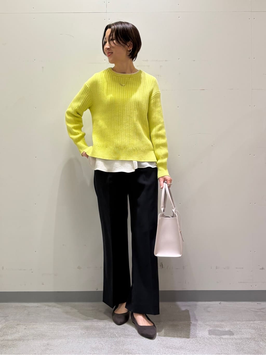 yuriさんの「INDIVI｜【洗える／UVケア／スーツ】ストレッチワイドパンツ」を使ったコーディネート
