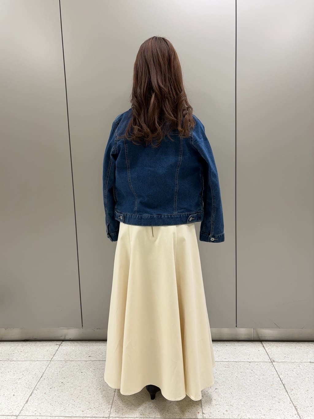 ユナさんの「SHOO･LA･RUE｜◆【S-LL】大人のための ノーカラーデニムジャケット」を使ったコーディネート