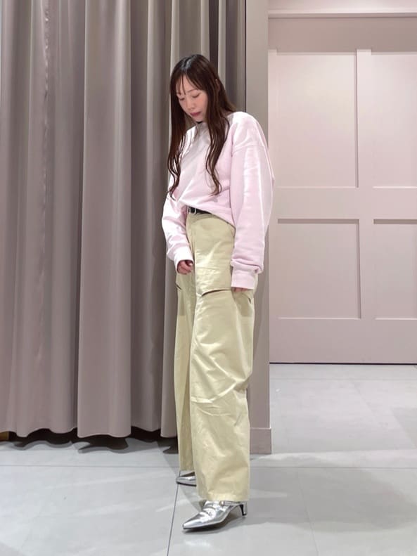 maiさんの「ESPERANZA｜バックストラップミドルヒールパンプス」を使ったコーディネート