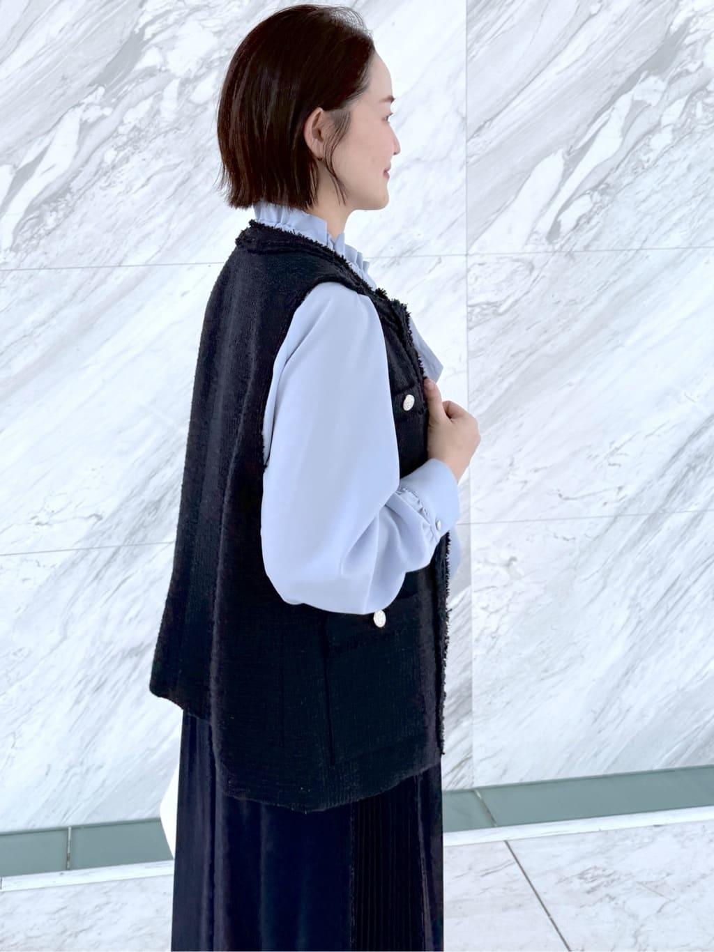 そねなおさんの「index｜◆《美人百花掲載》ポケット付きツイードジレ／通勤対応【洗える】」を使ったコーディネート