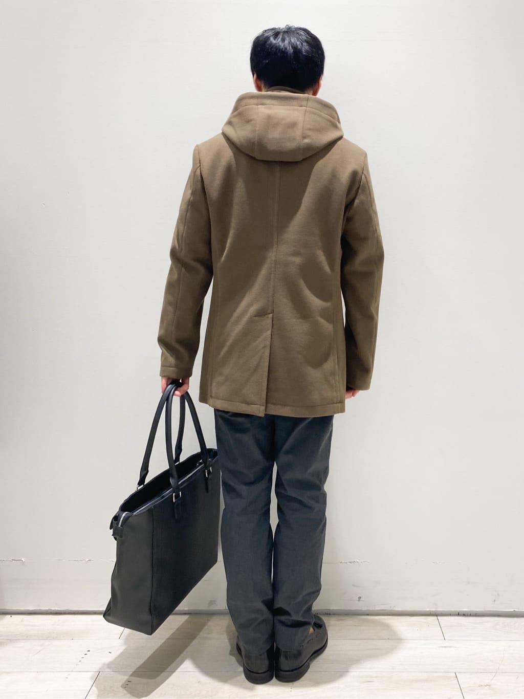 Ichiさんの「THE SHOP TK｜【ご好評につき再入荷！！】合皮トートバッグ イヤホンケース付き/A$収納可/PCスリーブ付き/ビジネ」を使ったコーディネート