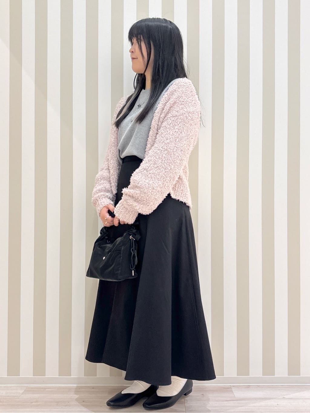 まろんさんの「SHOO･LA･RUE｜◆かかとやわらかローヒールパンプス」を使ったコーディネート
