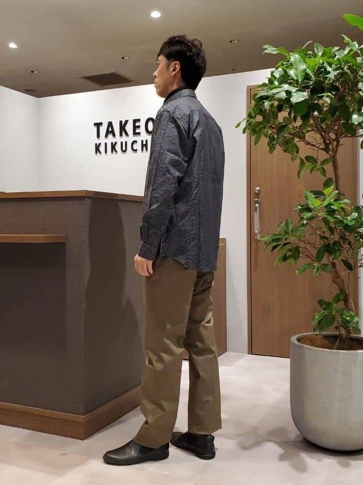 ishidaさんの「TAKEO KIKUCHI｜【オフィスカジュアル対応】ドレス チノパンツ」を使ったコーディネート