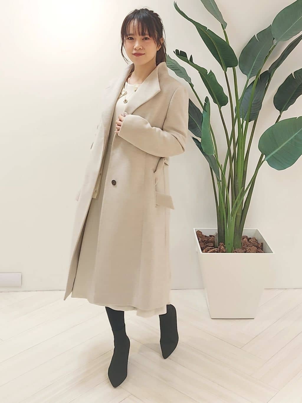 YuKaRiさんの「UNTITLED｜【日本製／2WAY衿】スタンドカラー ロングコート」を使ったコーディネート