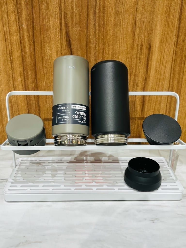 トミーさんの「212 KITCHEN STORE｜ワイドジャグボトルスタンド タワー WH 山崎実業 ＜tower タワー＞」を使ったコーディネート