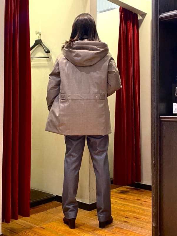 かわぴーさんの「TAKEO KIKUCHI｜【DOWN FABRIC】ダウンファブリック ドレスパンツ / セットアップ対応」を使ったコーディネート
