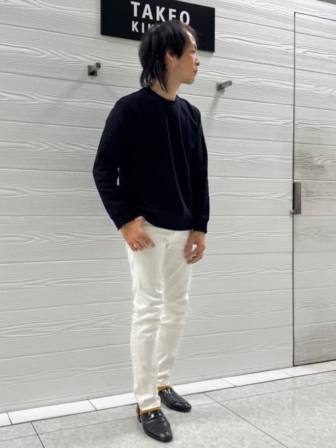 井出恭輔さんの「TAKEO KIKUCHI｜【Sサイズ～】ストレッチ デニム パンツ」を使ったコーディネート