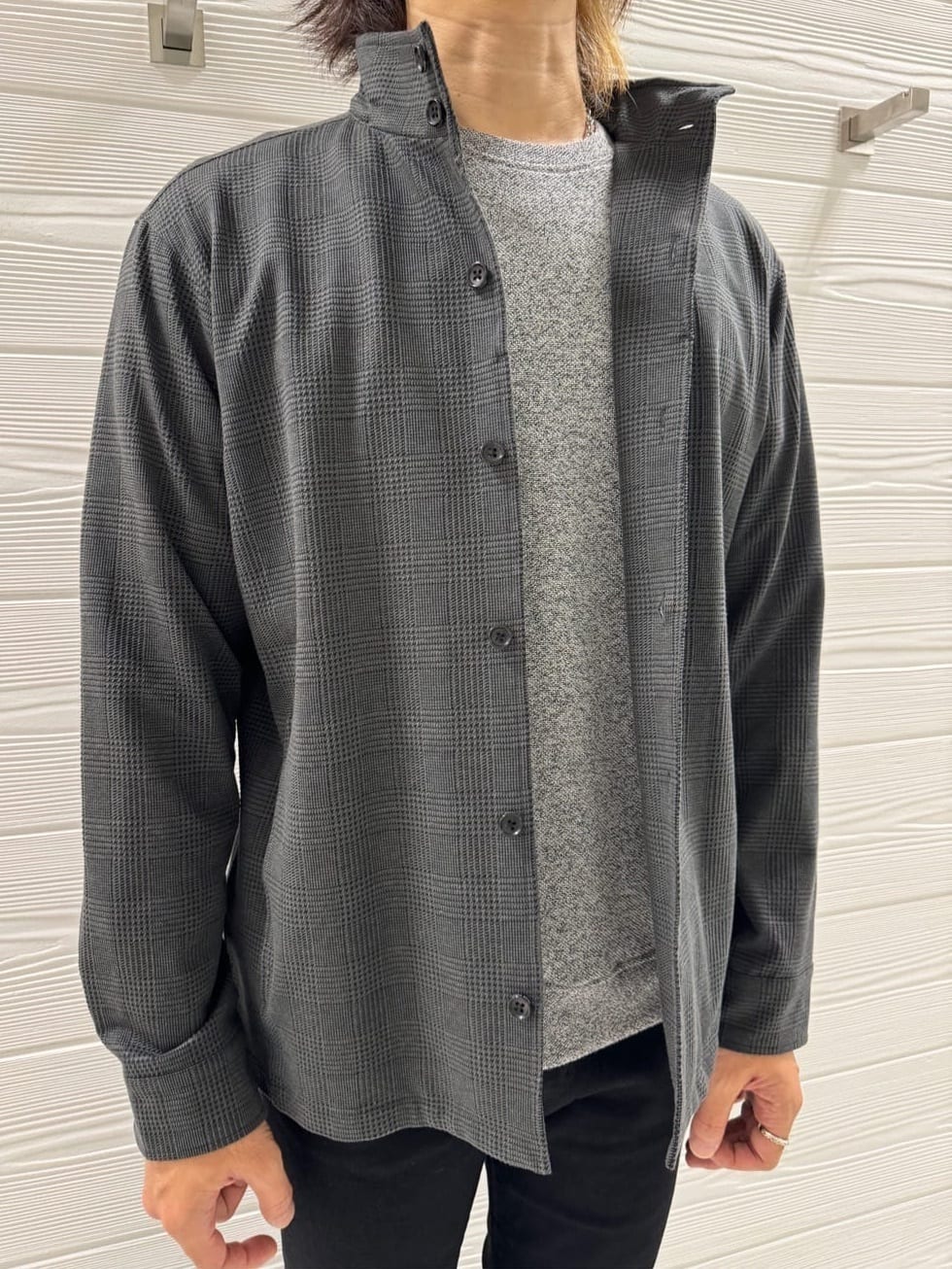 井出恭輔さんの「TAKEO KIKUCHI｜【Sサイズ～】ストレッチ デニム パンツ」を使ったコーディネート