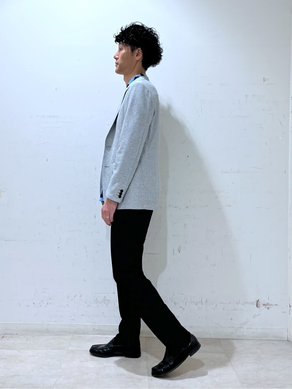 mutoさんの「TAKEO KIKUCHI｜【360&deg;ストレッチ／セットアップ対応】None Of Stress パンツ」を使ったコーディネート