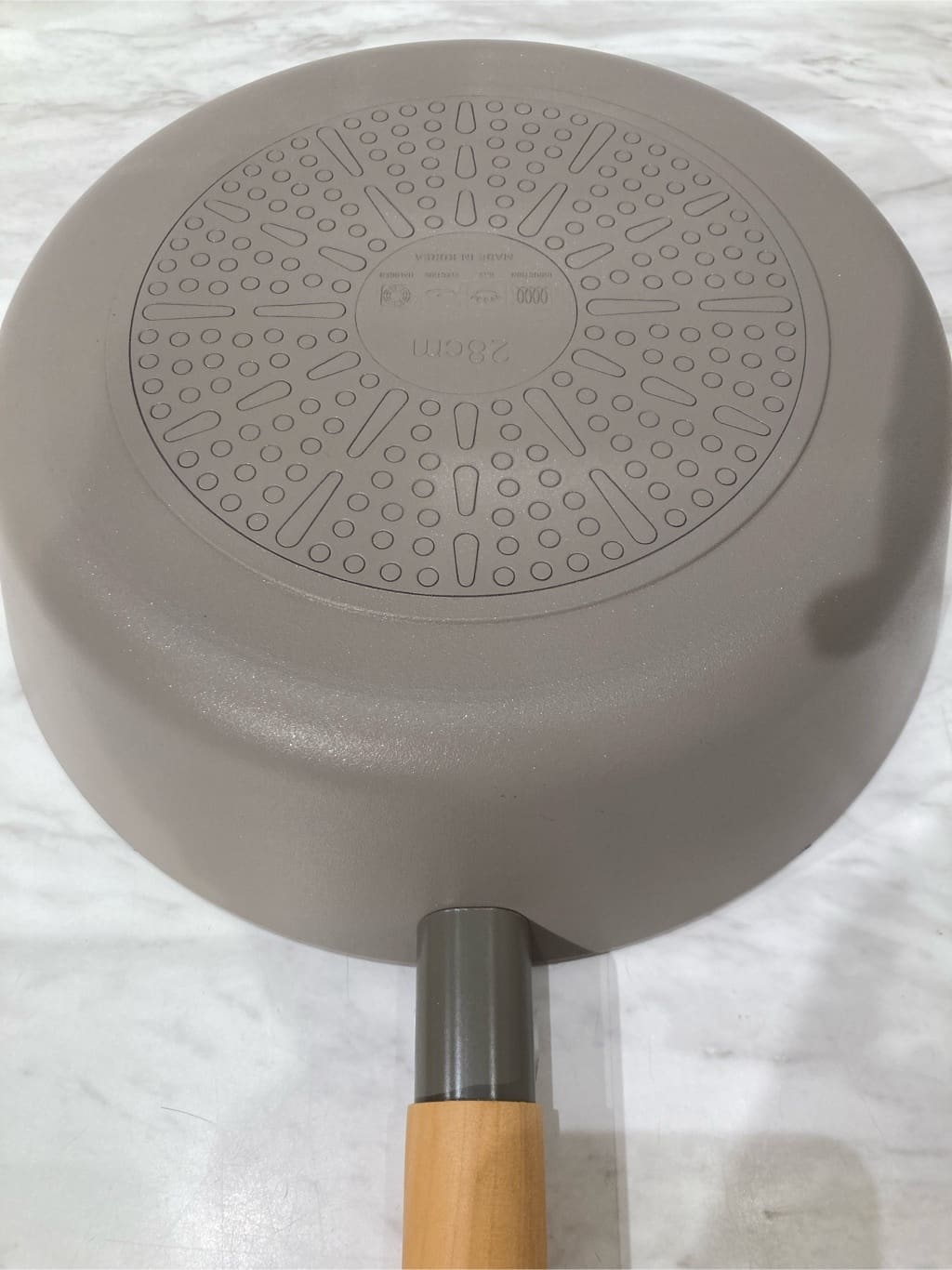 kuuuちゃんさんの「212 KITCHEN STORE｜チタン＆ダイヤモンドＷコーティング フライパン24cm GY ＜TI：DA ティーダ＞」を使ったコーディネート