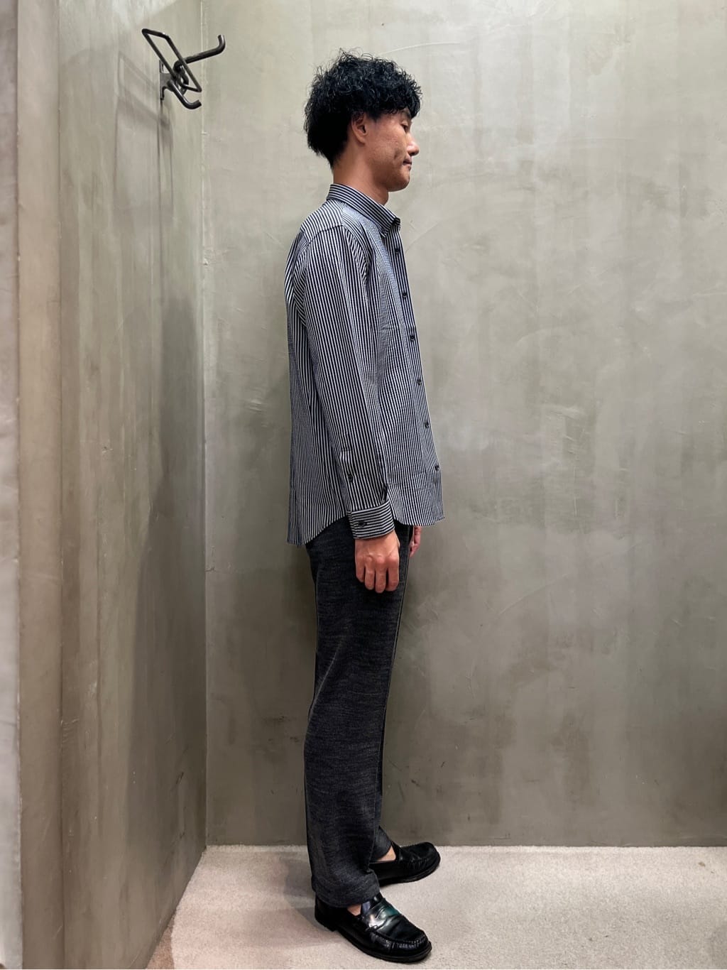mutoさんの「TAKEO KIKUCHI｜【抗菌防臭/シーズンレス】シアサッカー ジャージシャツ」を使ったコーディネート