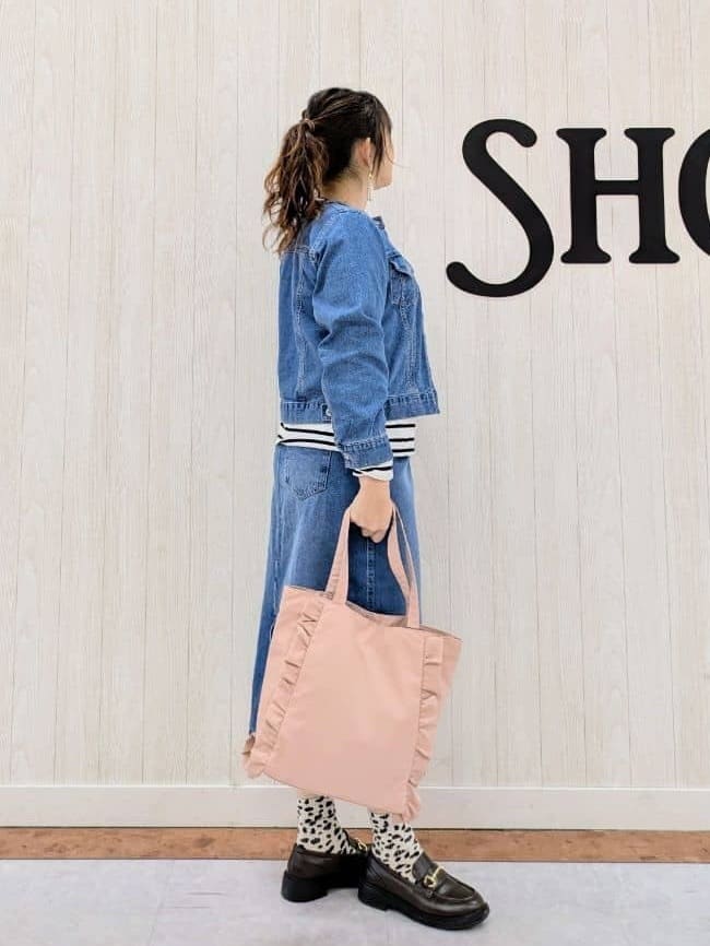 さくみぃさんの「SHOO･LA･RUE｜◆【S-LL】大人のための ノーカラーデニムジャケット」を使ったコーディネート