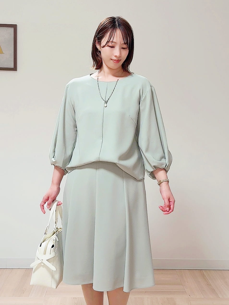 amiさんの「Reflect｜◆【セットアップ可能】バックサテンブラウス」を使ったコーディネート