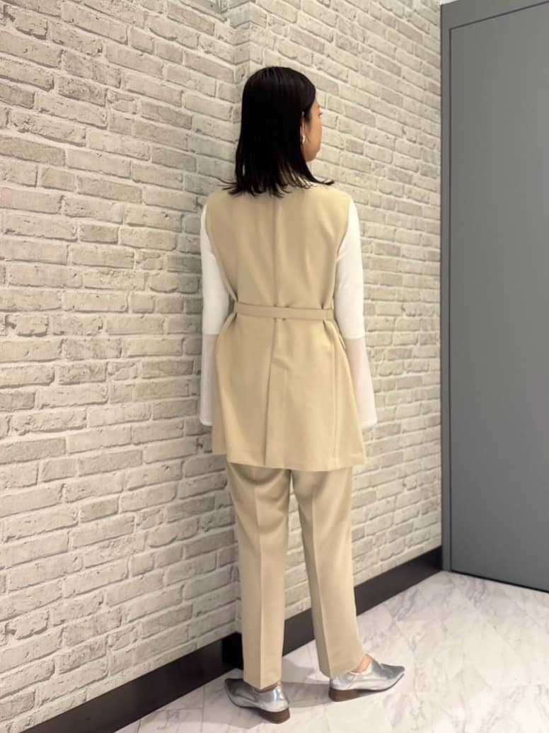 Mikoさんの「INDIVI｜【接触冷感／セットアップ対応】イージーテーパードパンツ【通勤・セレモニー】」を使ったコーディネート