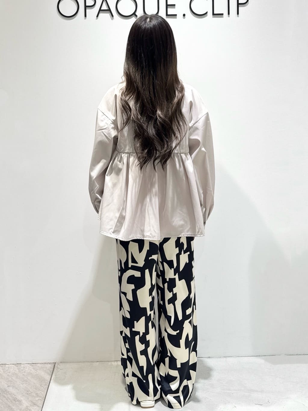 mikaさんの「OPAQUE.CLIP｜◆【抗菌防臭加工】リボンフラットミュール」を使ったコーディネート