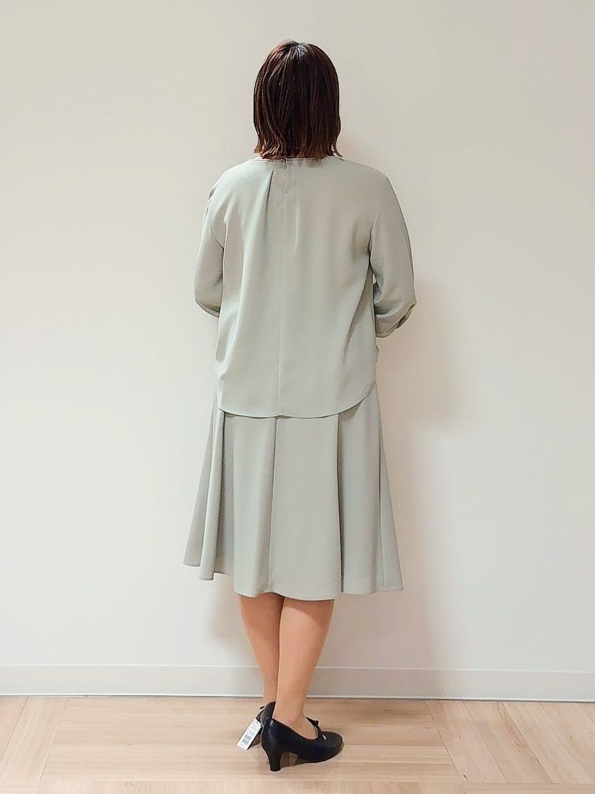 amiさんの「Reflect｜◆【セットアップ可能】バックサテンブラウス」を使ったコーディネート