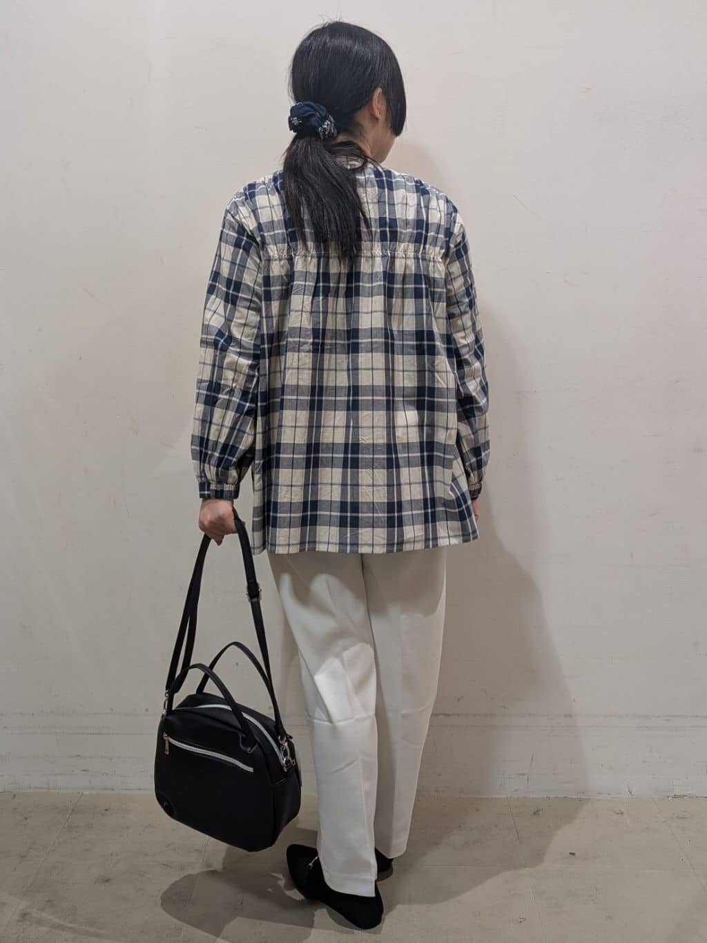 たぼく。さんの「SHOO･LA･RUE｜◆【洗える/S-LL】一枚でもレイヤードでも グラフィック長袖Tシャツ」を使ったコーディネート