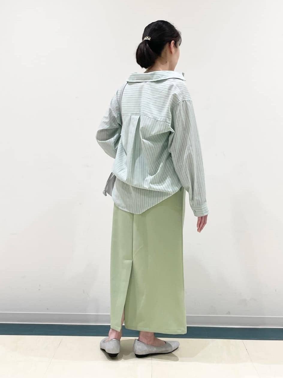 あんづさんの「SHOO･LA･RUE｜◆ストレッチアーモンドトゥパンプス」を使ったコーディネート