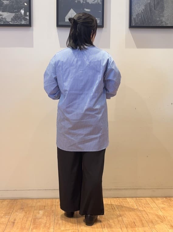 wakaaさんの「SHOO･LA･RUE｜◆【洗える/S-LL】リブでこなれ感 ゆるっと着られる ロングシャツ」を使ったコーディネート