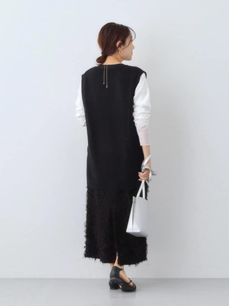 YUさんの「INDIVI｜◆【洗える】袖＆裾 シアーデザイントップス」を使ったコーディネート