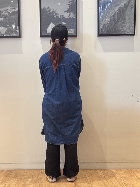 まっつんさんの「SHOO･LA･RUE｜◆【洗える/S-LL】選べる3柄 グラフィックスウェット」を使ったコーディネート