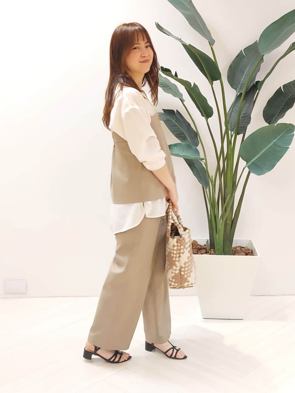 YuKaRiさんの「UNTITLED｜◆ビッグトップネックレス」を使ったコーディネート