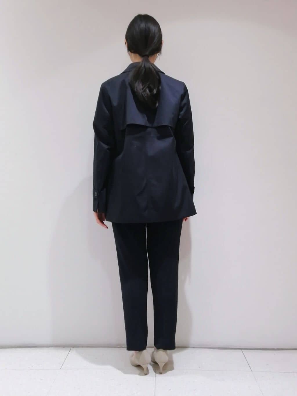 ayanoさんの「INDIVI｜◆【着る日傘/遮熱/UVケア】タックテーパードパンツ」を使ったコーディネート