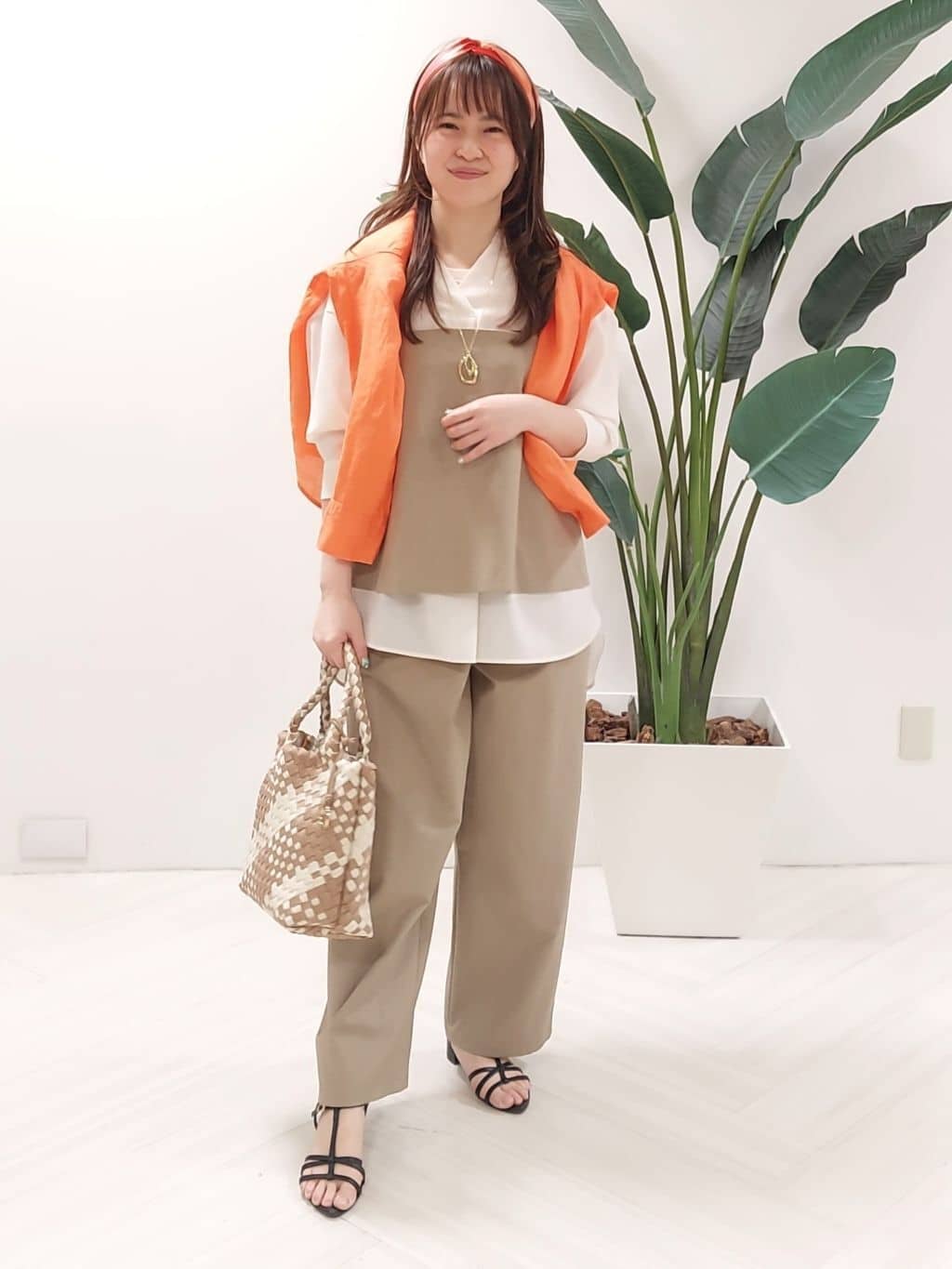 YuKaRiさんの「UNTITLED｜◆ビッグトップネックレス」を使ったコーディネート