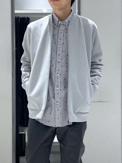 わいずみさんの「TAKEO KIKUCHI｜ハットモチーフ ジャカード ストライプ シャツ」を使ったコーディネート