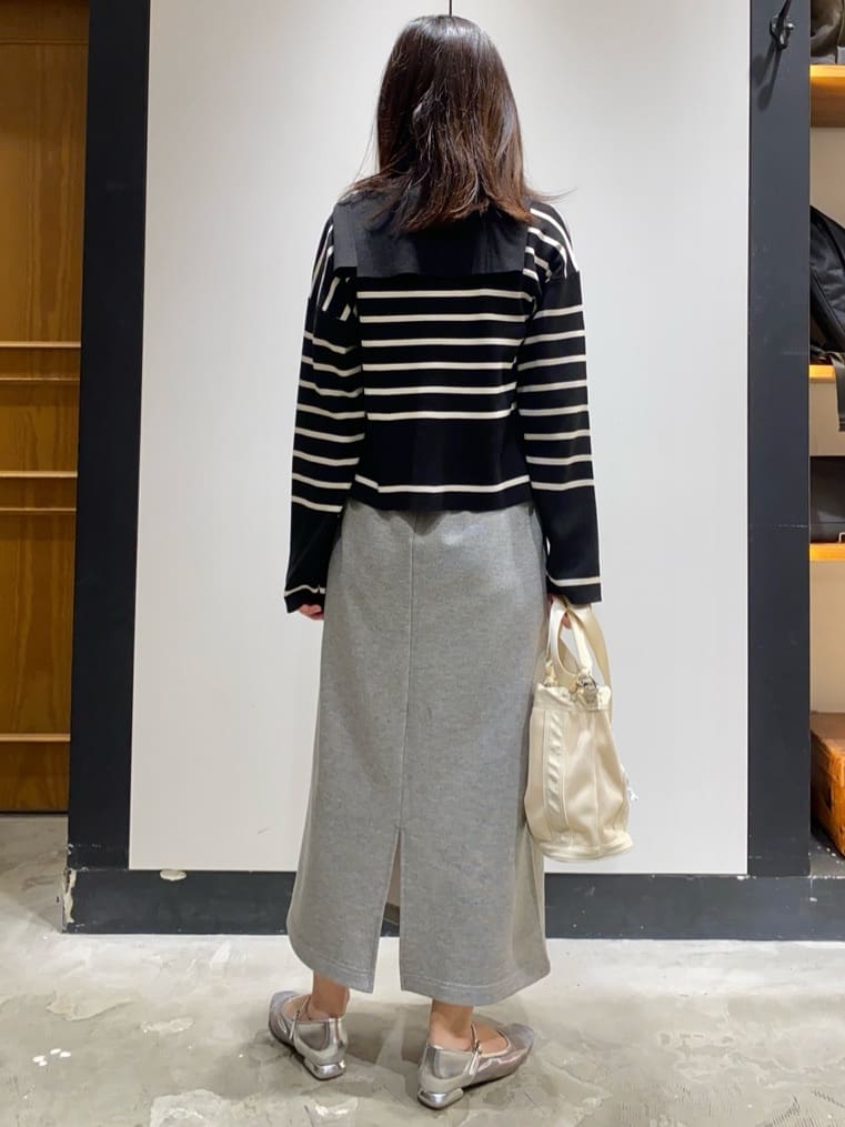 shikaさんの「THE SHOP TK｜◆セーラーカラートップス【洗える】」を使ったコーディネート
