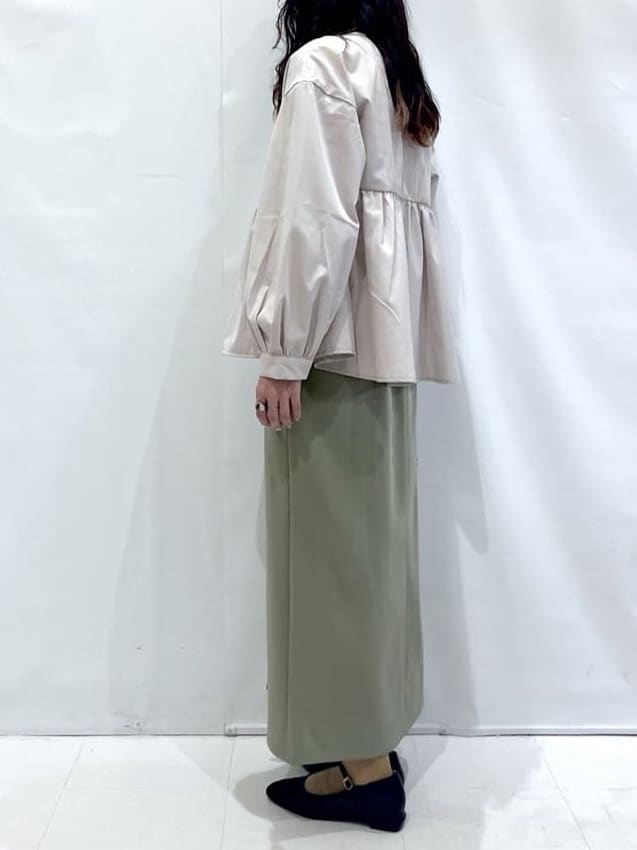 komaさんの「OPAQUE.CLIP｜◆撥水ノーカラーペプラムブルゾン【洗濯機洗い可／花粉対応】」を使ったコーディネート