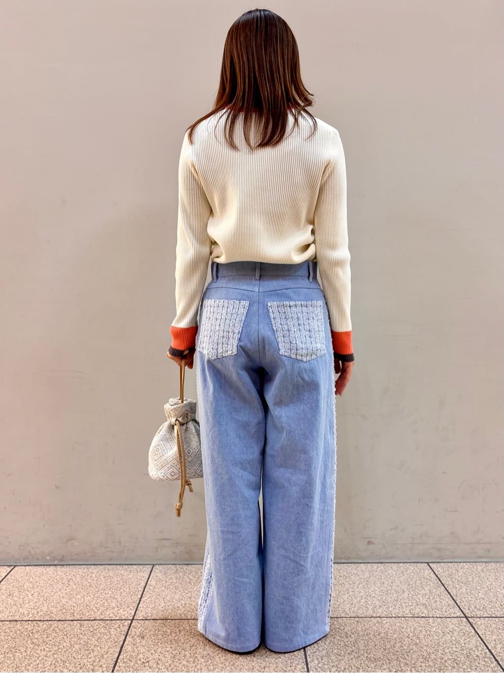 HaNeさんの「THE SHOP TK｜◆配色リブニット【洗える】」を使ったコーディネート