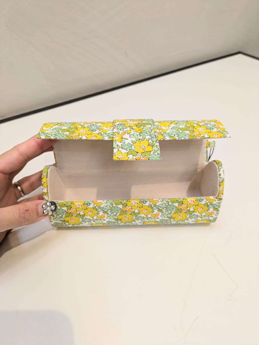 kawaさんの「SHOO･LA･RUE｜◆【高レビュー】洗えてサラサラ ニットパンプス」を使ったコーディネート