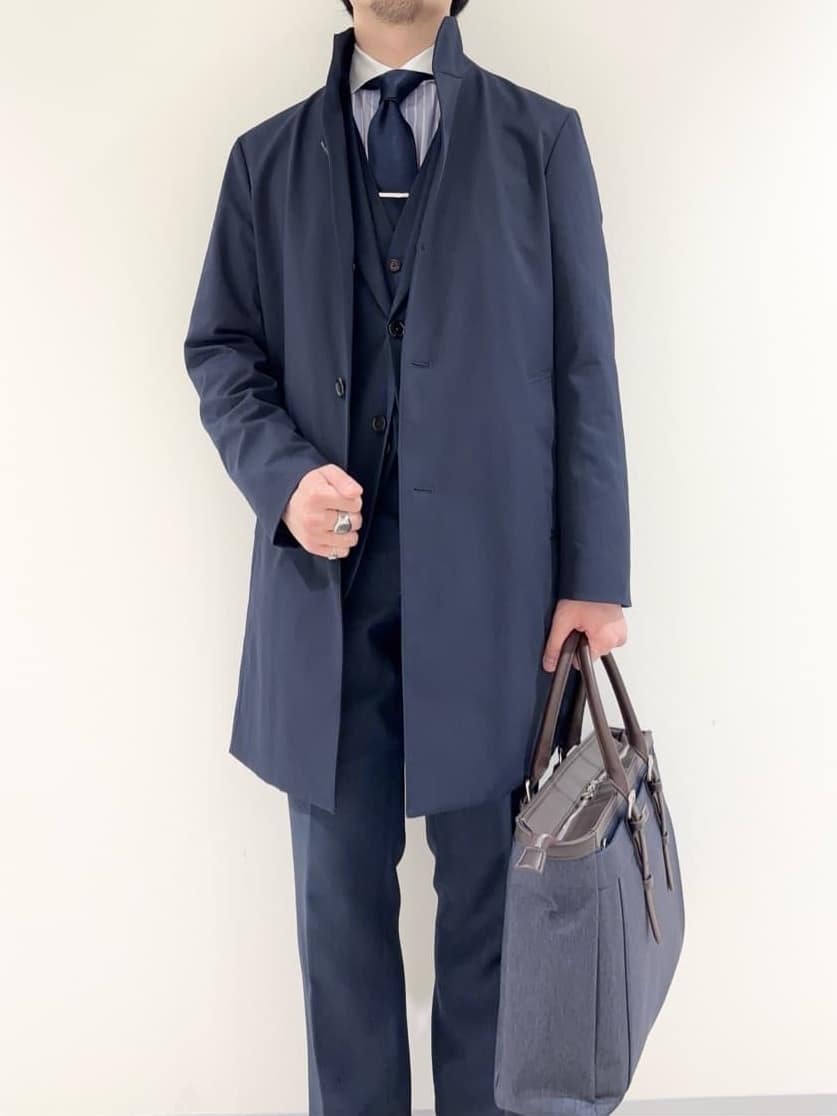 及川さんの「TAKEO KIKUCHI｜【Three by Three】シャイニーシャークピンヘッド スーツ/3ピース対応可」を使ったコーディネート