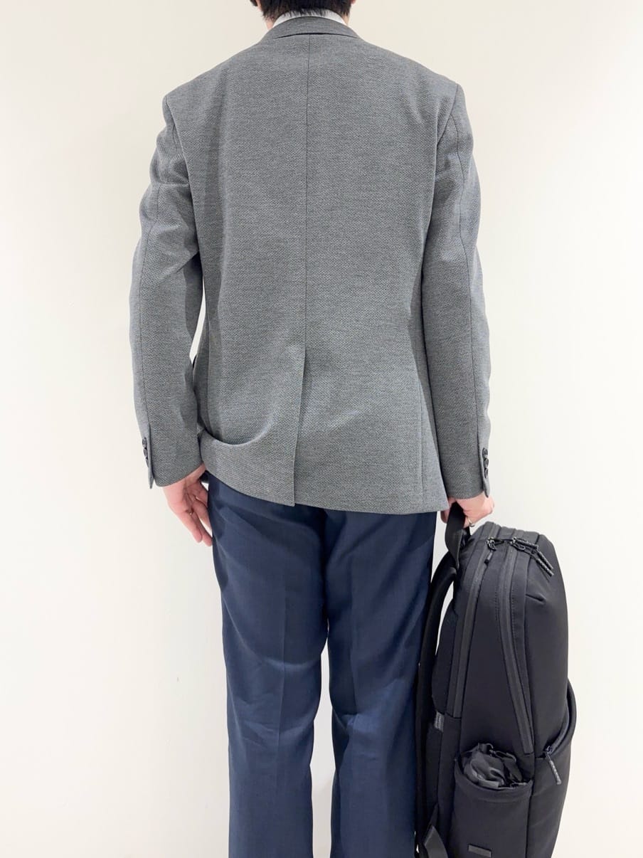 及川さんの「TAKEO KIKUCHI｜コインローファー」を使ったコーディネート