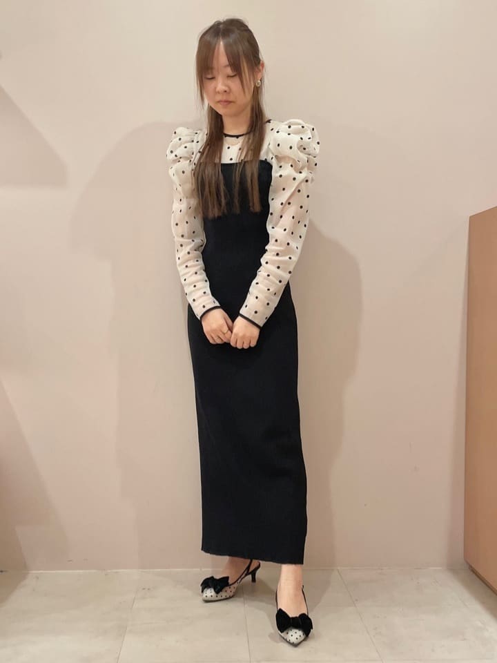 azusaさんの「ESPERANZA｜リボンチュールレースバックストラップ2WAYパンプス」を使ったコーディネート
