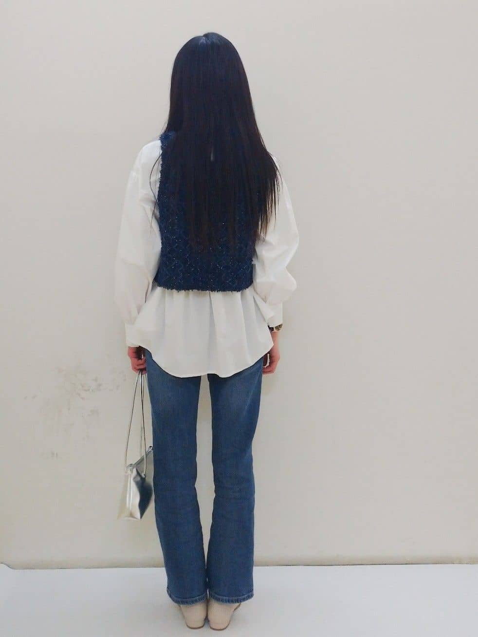yuriさんの「OPAQUE.CLIP｜◆バンドカラーペプラムシャツ【洗濯機洗い可】」を使ったコーディネート