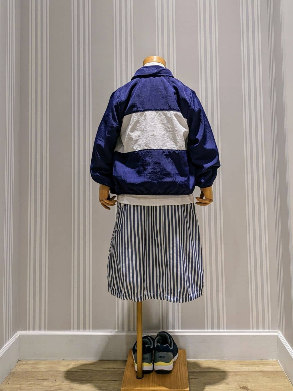 Yoshidaさんの「Dessin｜」を使ったコーディネート